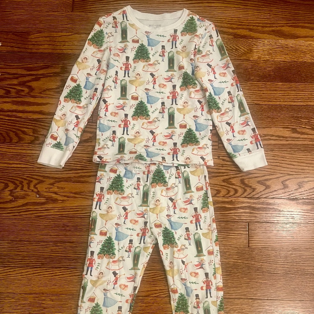 Hart + Land Nutcracker Print Organic Pajamas Size 5 years